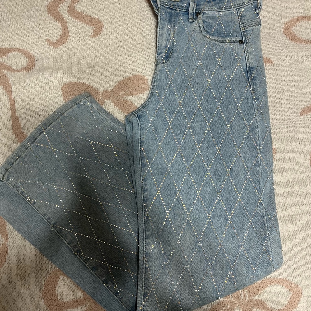 Elegant Blue Diamond-Patterned Flare Jeans